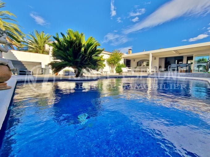 immobilier empuria brava: villa 6 pièces amarre 178 m², plain-pied, grand canal
